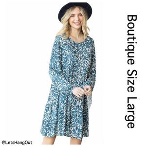 Large Women’s Boho Chic Tiered Animal Print Dress Closing Closet